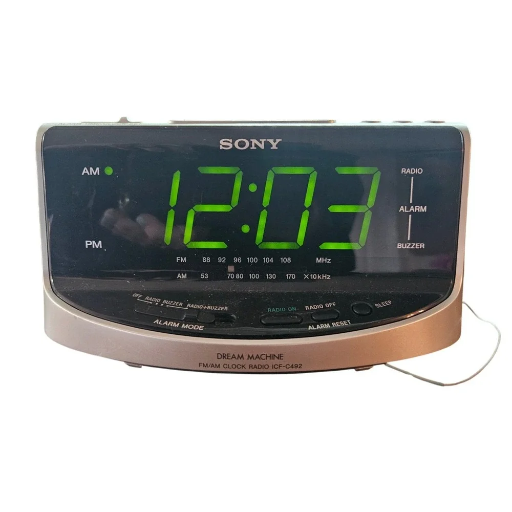 Sony Dream Machine ICF-C492 AM/FM Alarm Clock Radio Silver Green LED Display